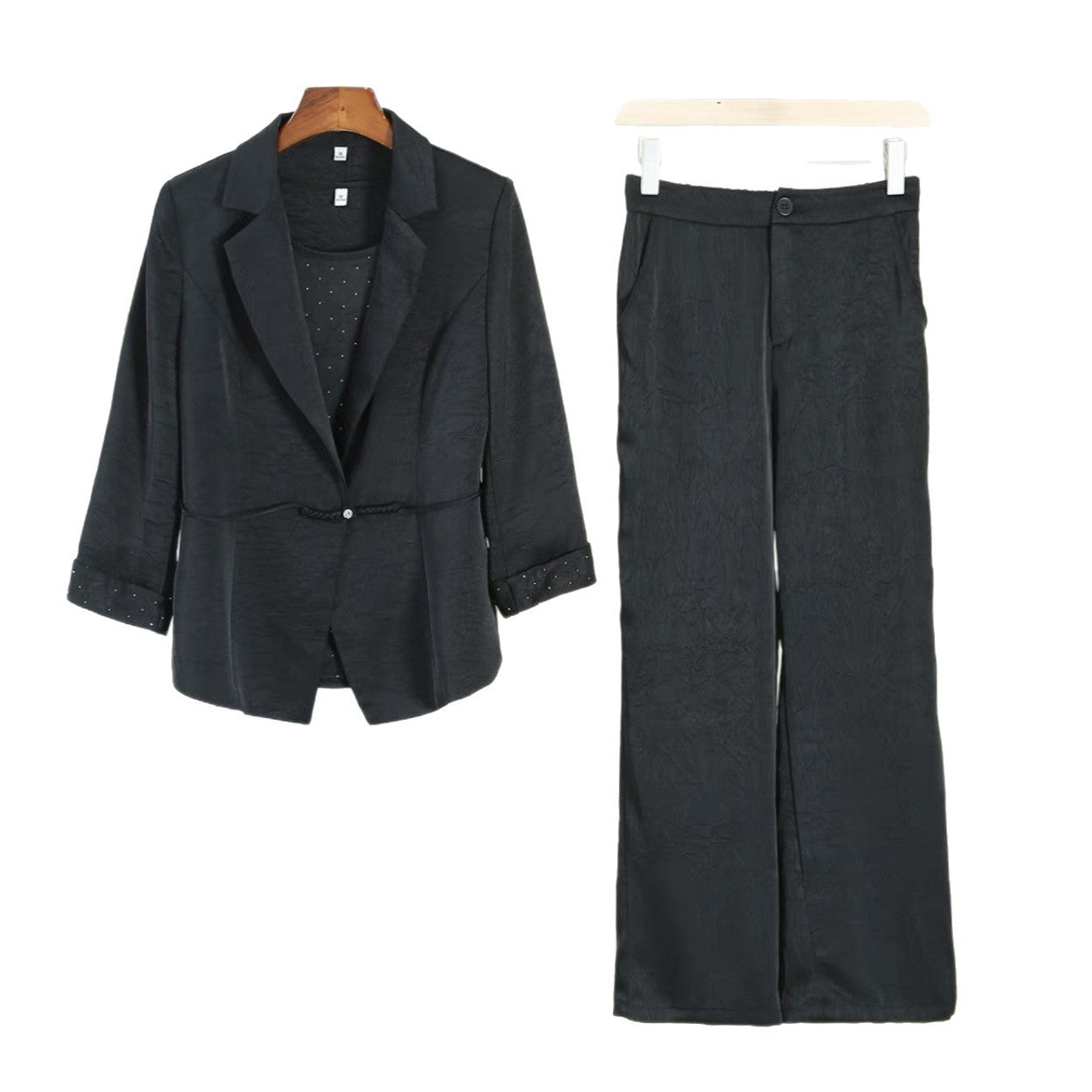 Dame elegant blazer-bukser-kombination i høj kvalitet stof og stilfuldt design Stilla