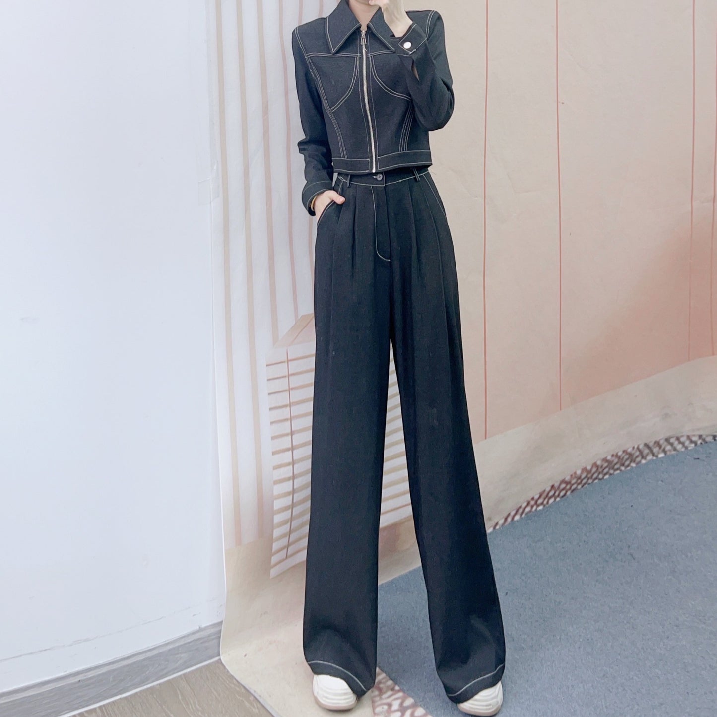 Dame elegant jumpsuit med cropped jakke og bredt ben Stilla