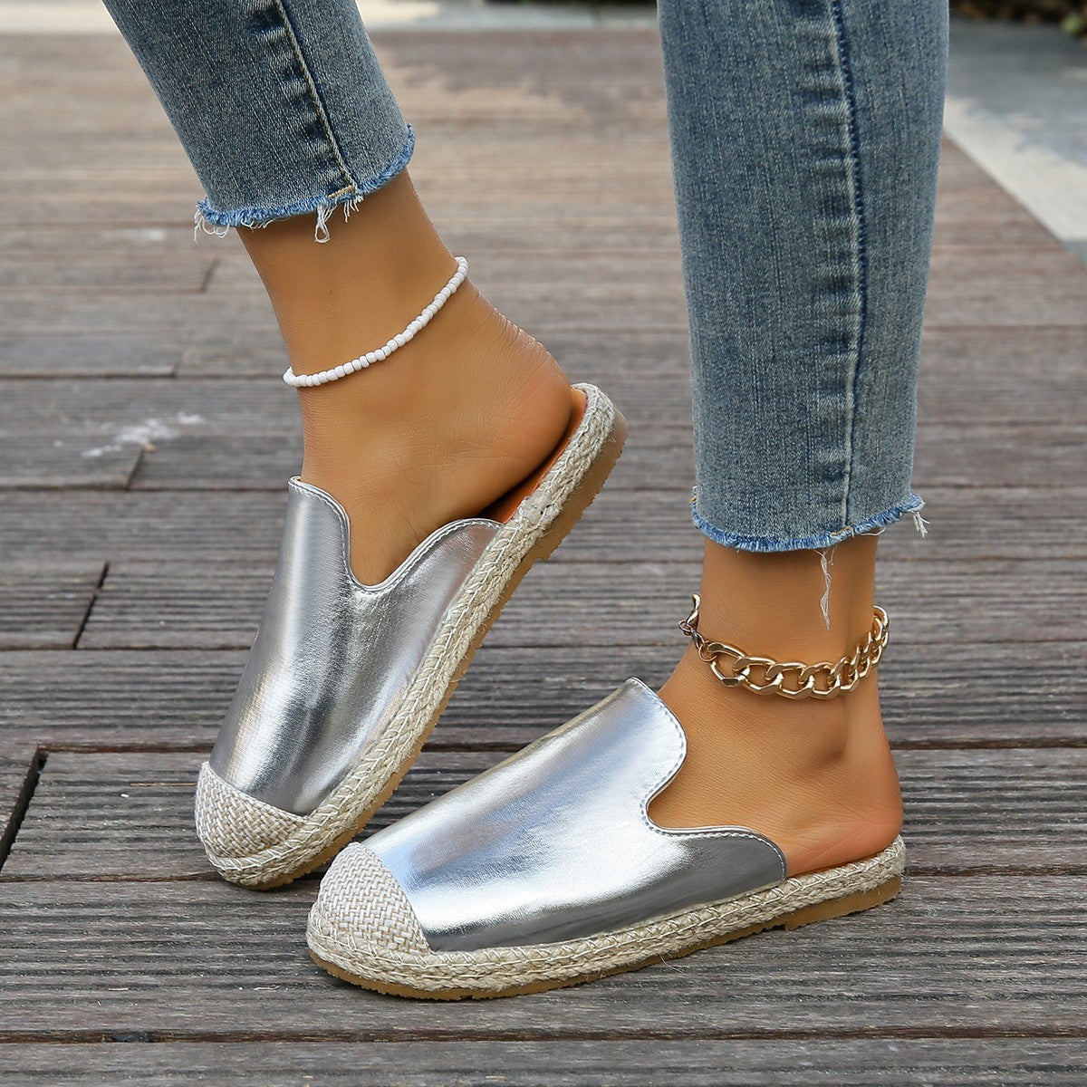 Dame lukkede espadrilles med skinnende metallic-overmateriale Stilla