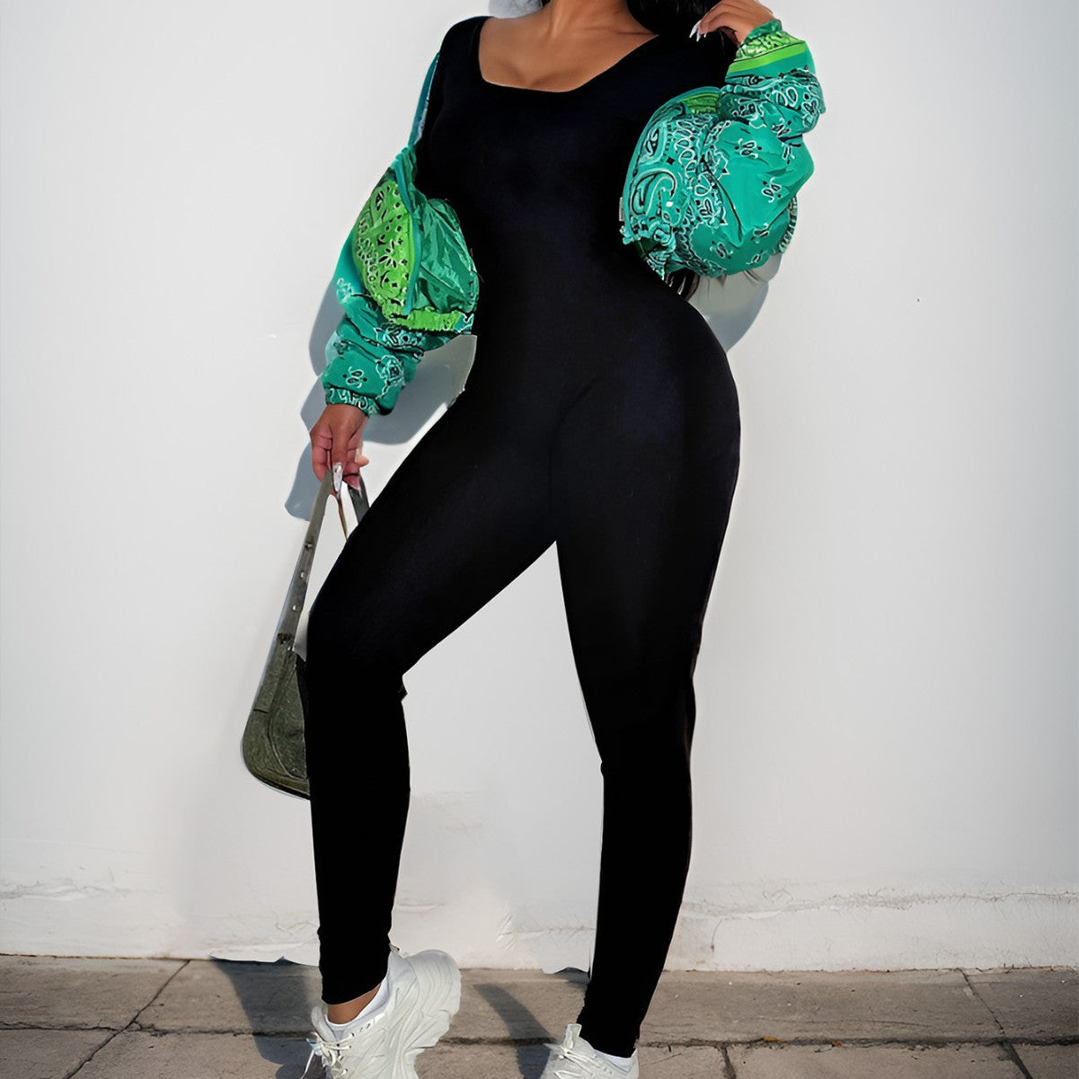 Dame Jumpsuit med figurformende design og moderne ærmelukninger Stilla