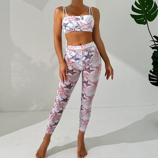 Dame ensemble med crop top og leggings i blomstret design Stilla