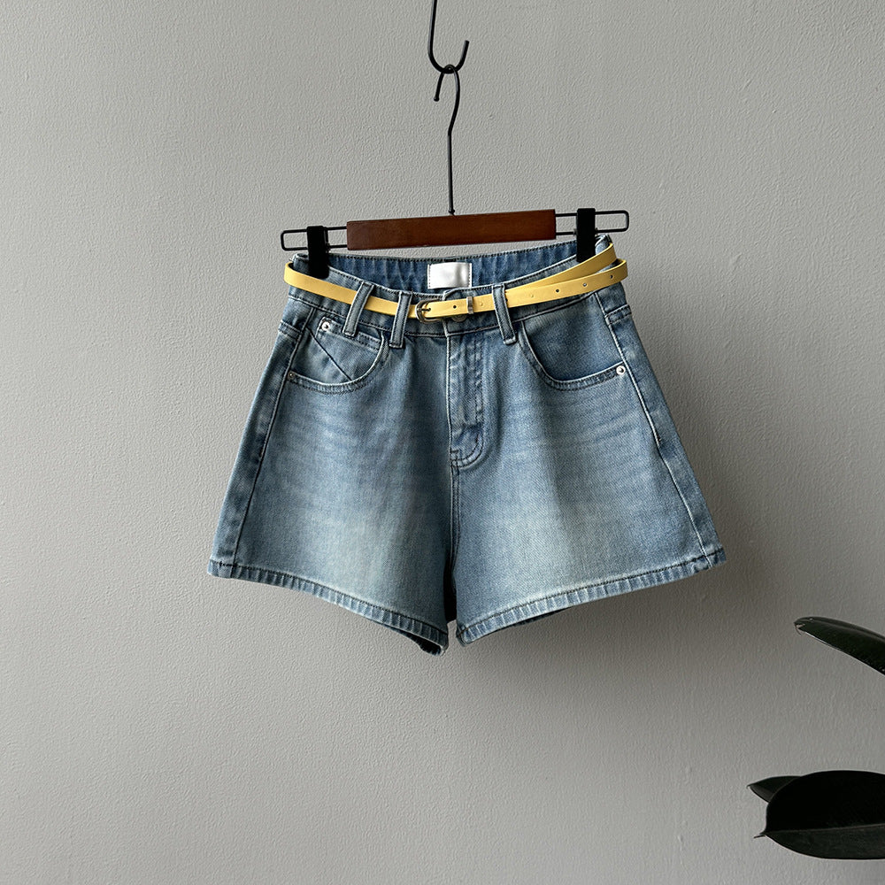 Dame afslappede højtaljede jeansshorts med farverig taljebælte Stilla