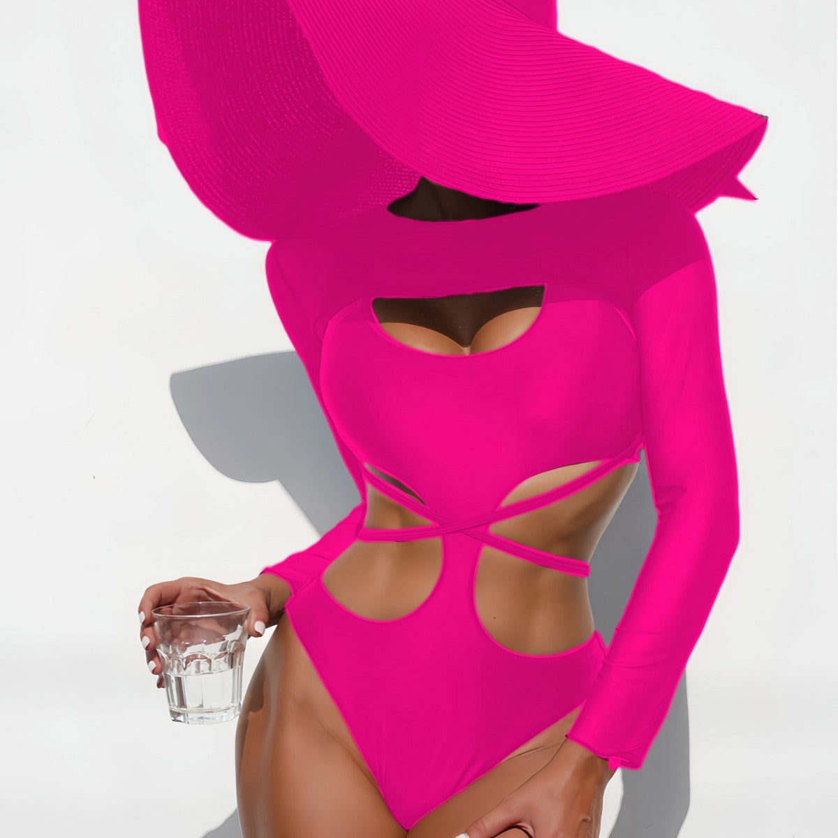 Dame Cut-Out Badedragt med lange ærmer og moderigtigt design Stilla