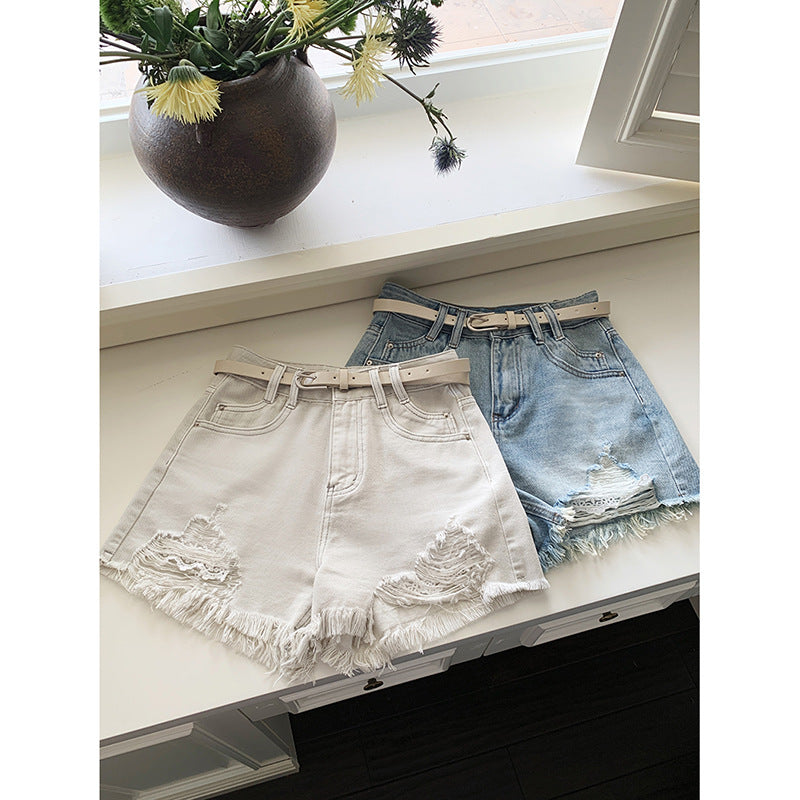 Dame Destroyed Denim-Shorts med afslappet snit og vintage-detaljer Stilla