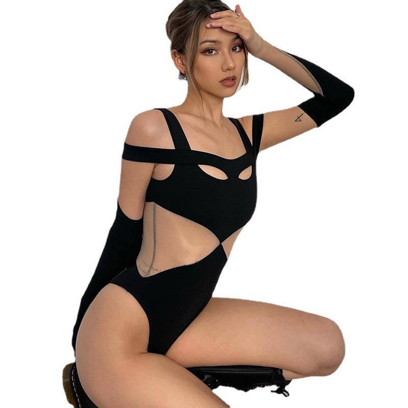 Dame Cut-Out Bodysuit med asymmetriske detaljer og lange ærmer Stilla