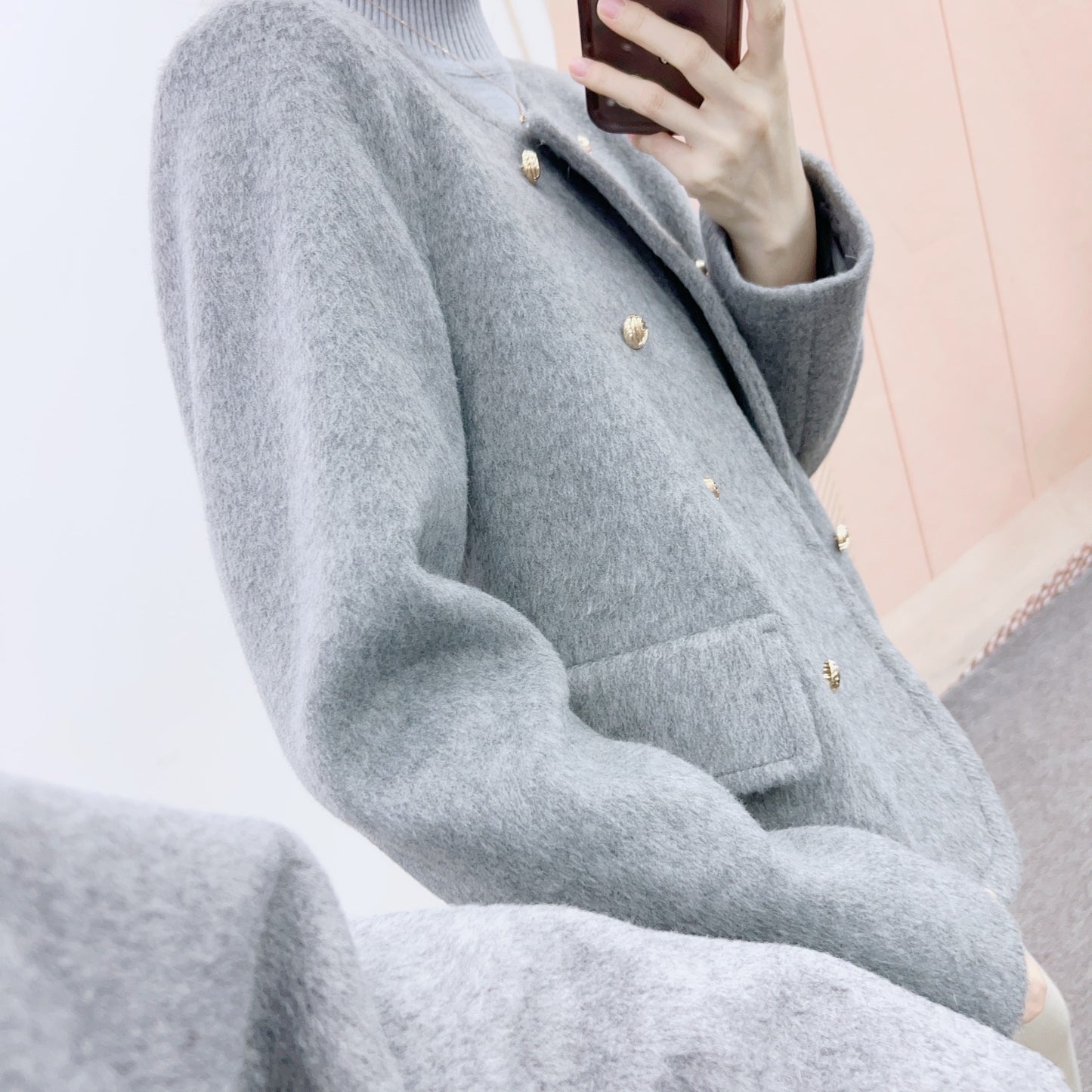 Dame elegant Boucle-jakke med gyldne knapdetaljer Stilla