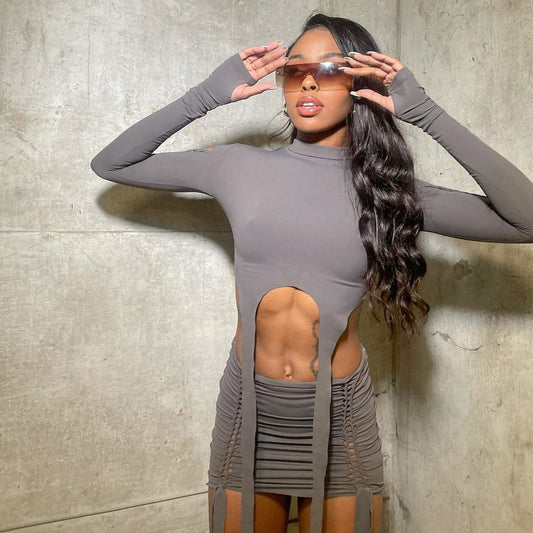 Dame Damenhaftet Cut-Out Kjole med lange Ærmer og sideløsninger Stilla