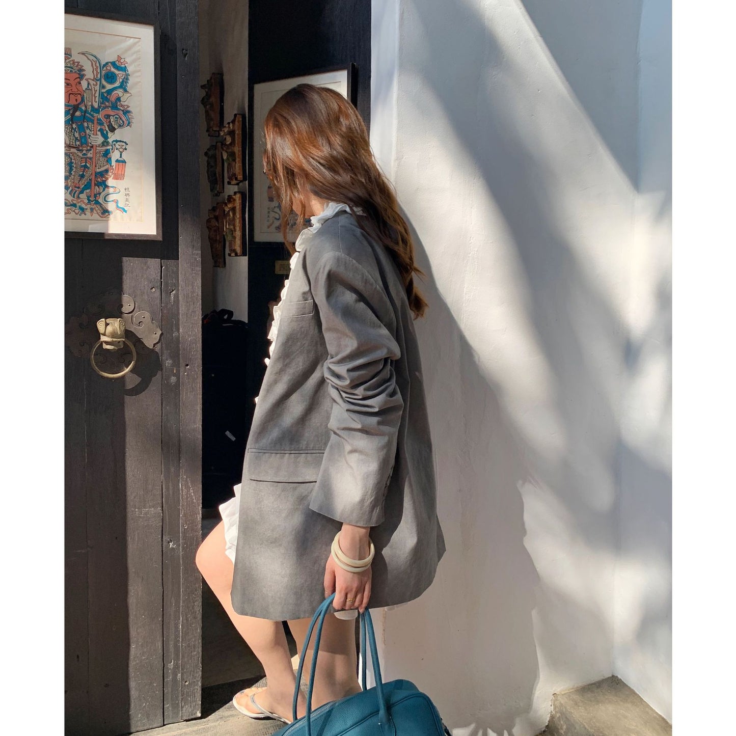 Dame elegant blazer med rynket krave og fin tekstur Stilla