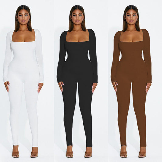 Dame Langærmet jumpsuit med dyb firkantet udskæring og figursyet design Stilla
