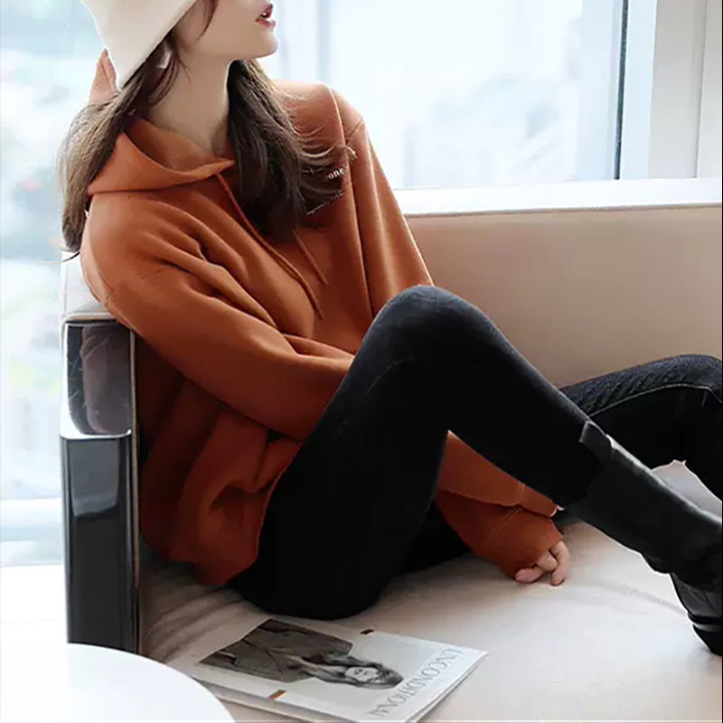 Dame afslappet oversized hoodie med moderne snit og hyggeligt inderfor Stilla