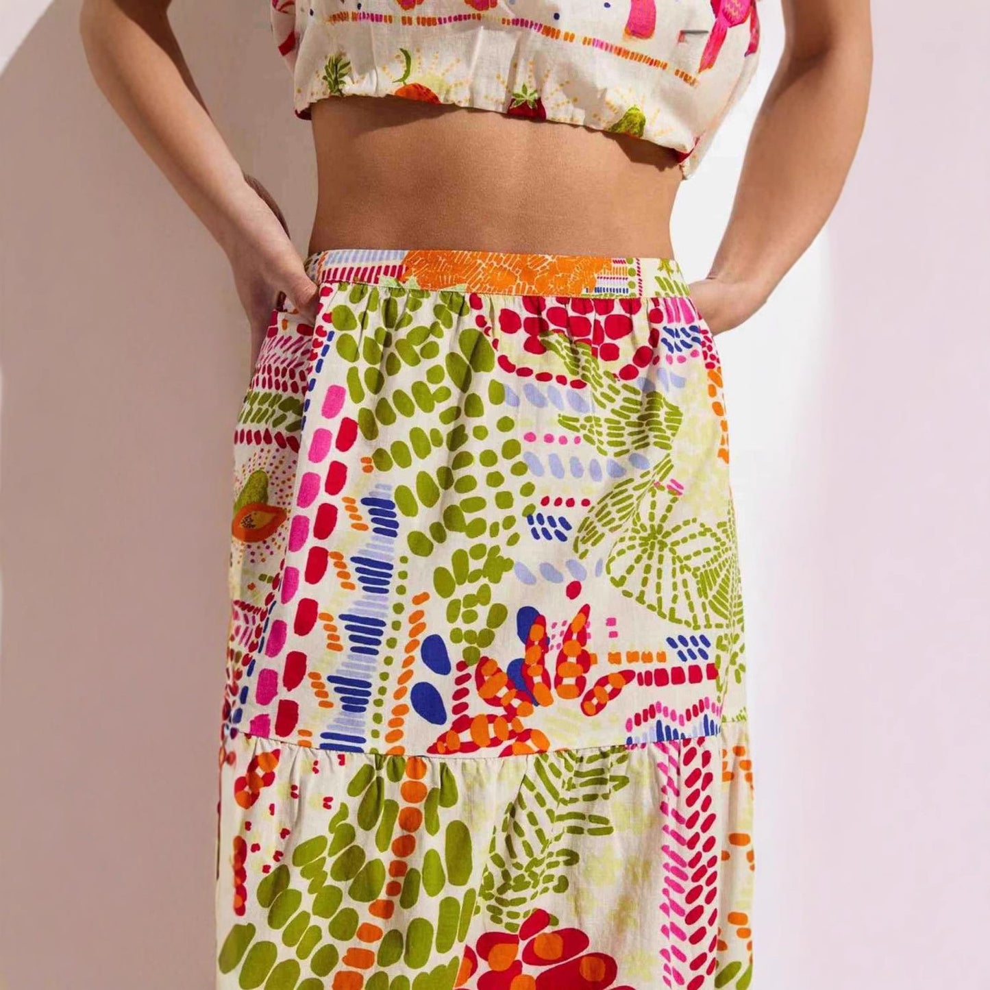 Dame Crop-Top og Maxikjole Sæt med farverigt mønster og legesyge stropper Stilla