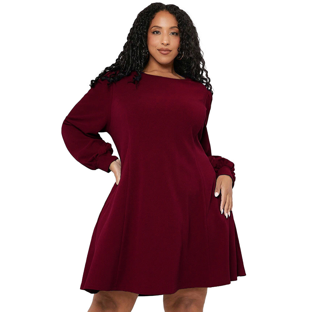 Dame afslappet kortærmet kjole med lette puffærmer og taljebælte Stilla