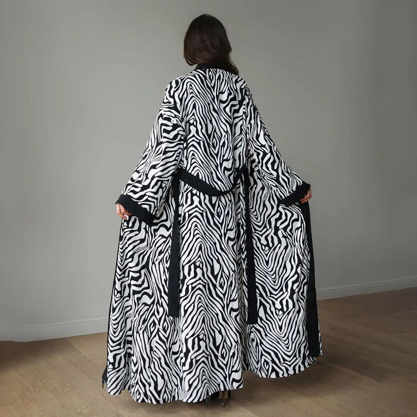 Dame elegant Kimono-morgenkåbe med zebra-print og brede ærmer Stilla
