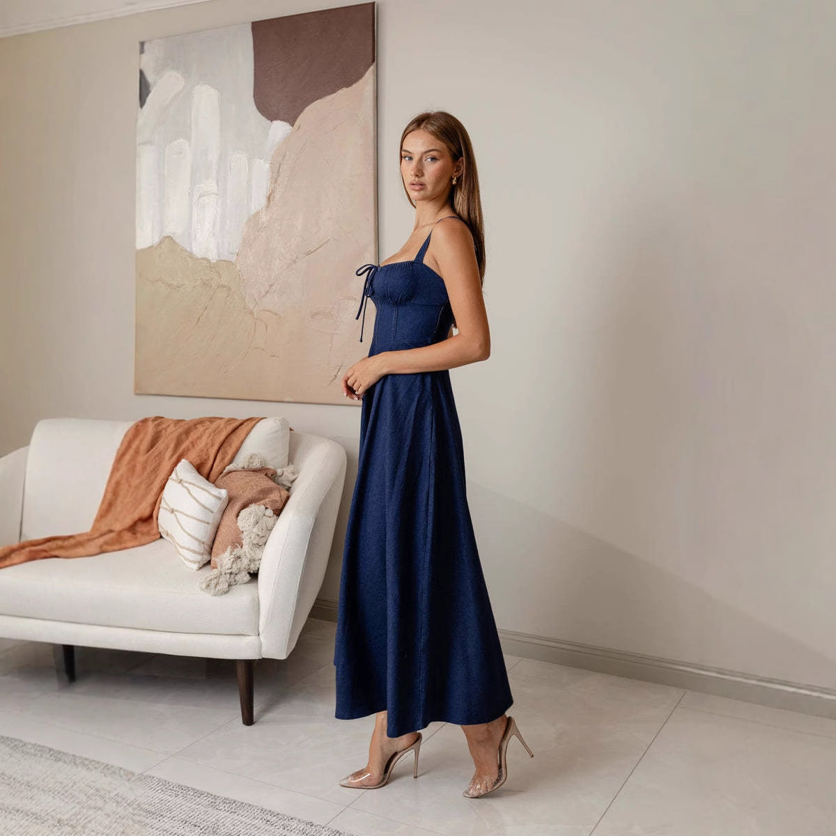 Dame afslappet maxikjole med elastisk talje og fine spaghetti-stropper Stilla