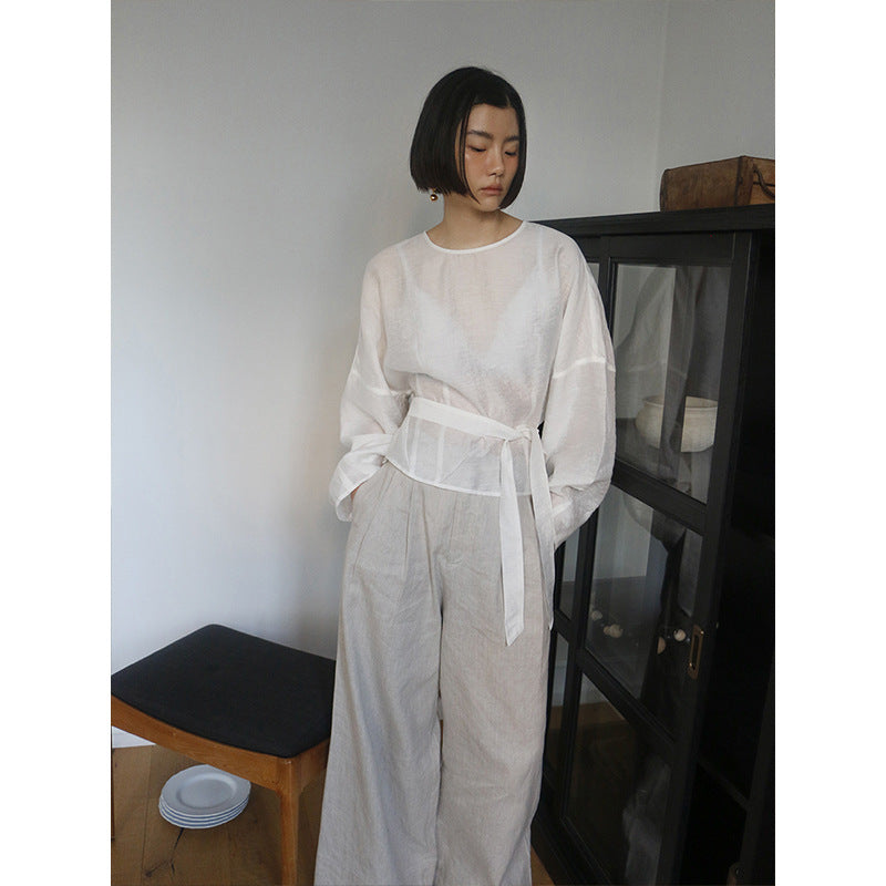 Dame afslappet indpakningsoverdel med elegant design og taljerbar bælte Stilla