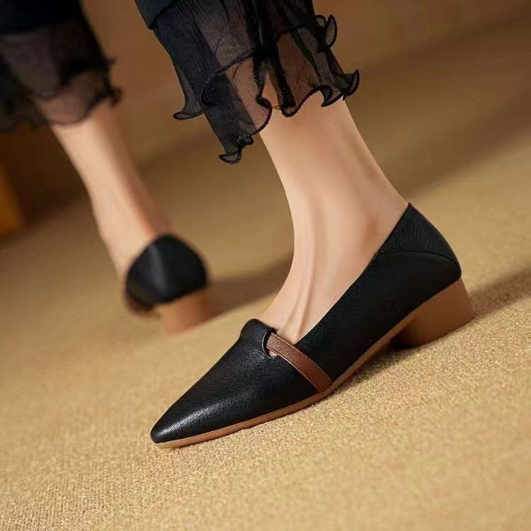 Dame elegante loafers med moderne remdesign Stilla