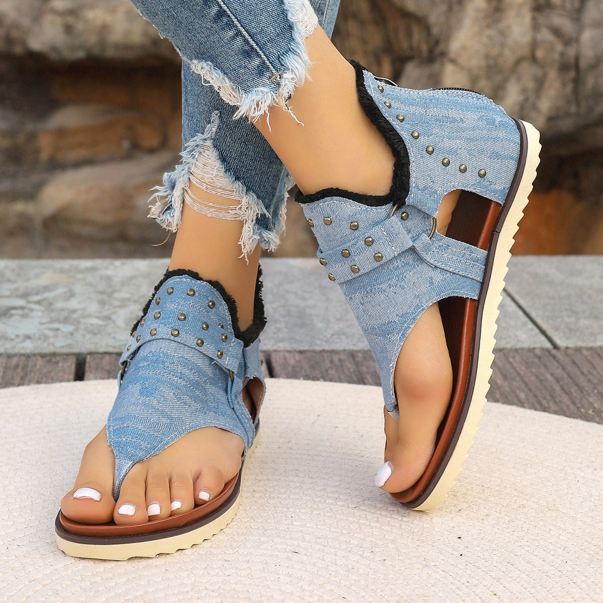 Dame åbne tæer separator sandaler med moderne spænde dekoration og skridsikker sål Stilla