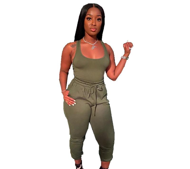 Dame Sporty Jumpsuit med dyb rund halsudskæring og elastisk talje Stilla