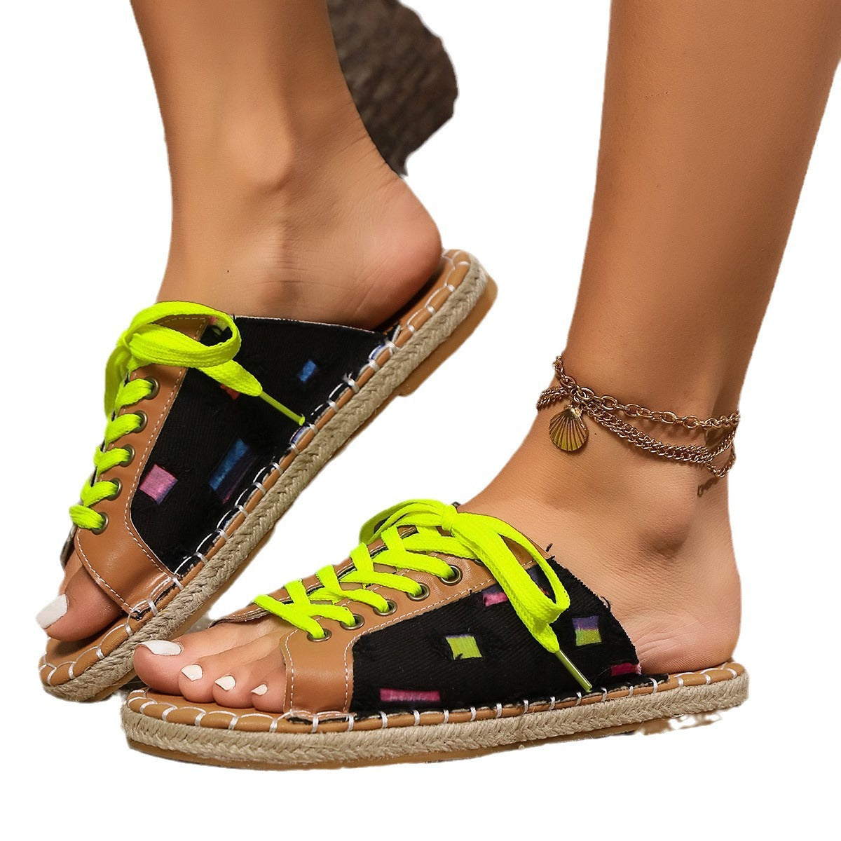 Dame åbne slip-ons med livligt snøredesign og komfortabel sål Stilla