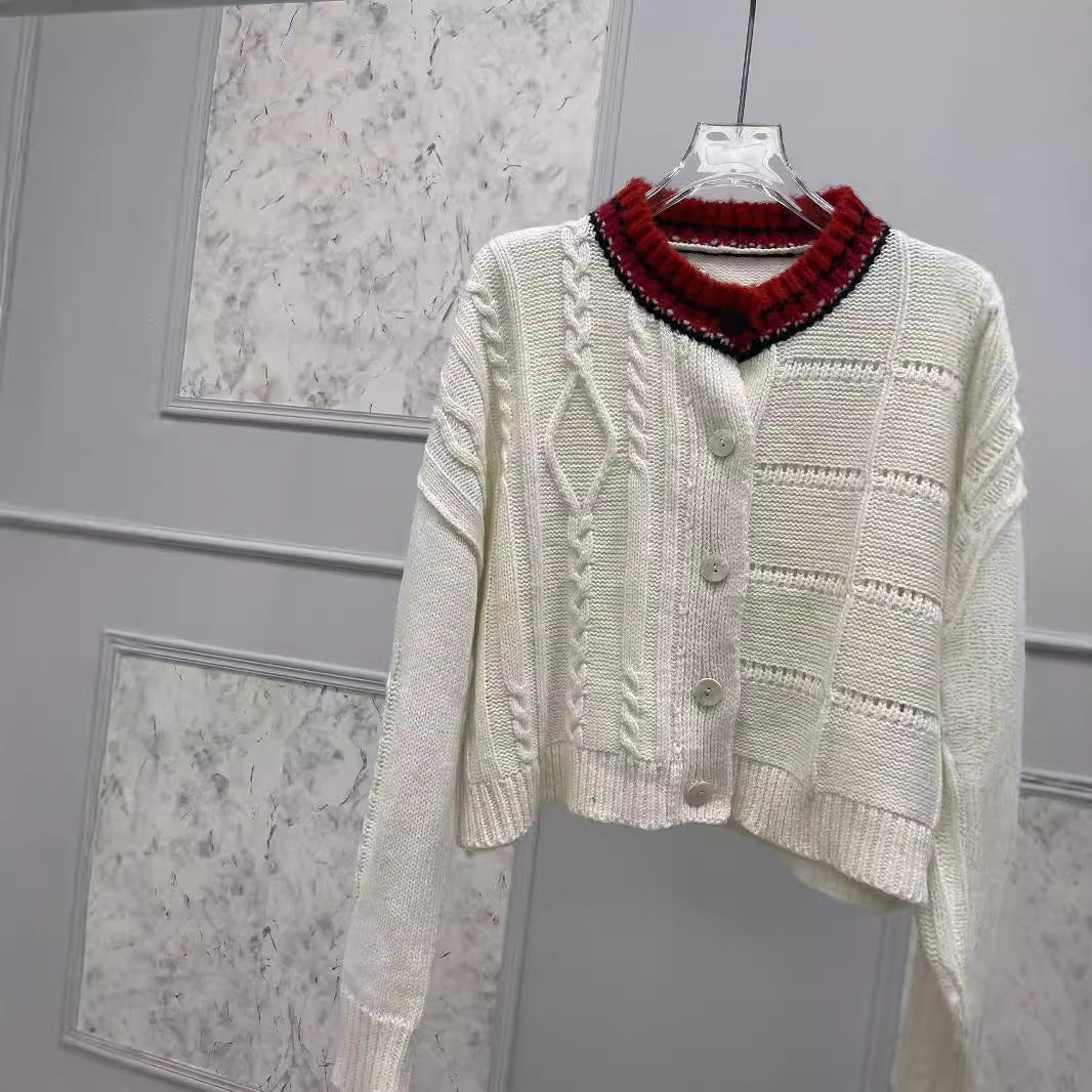 Dame cropped strikjakke med to teksturer og voluminøs krave Stilla