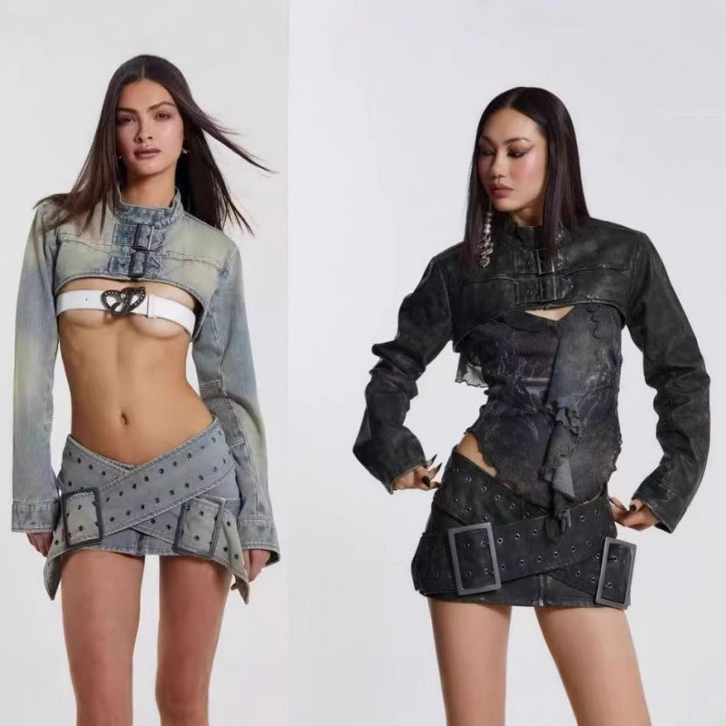 Dame cropped jeansjakke med iøjnefaldende spænde Stilla