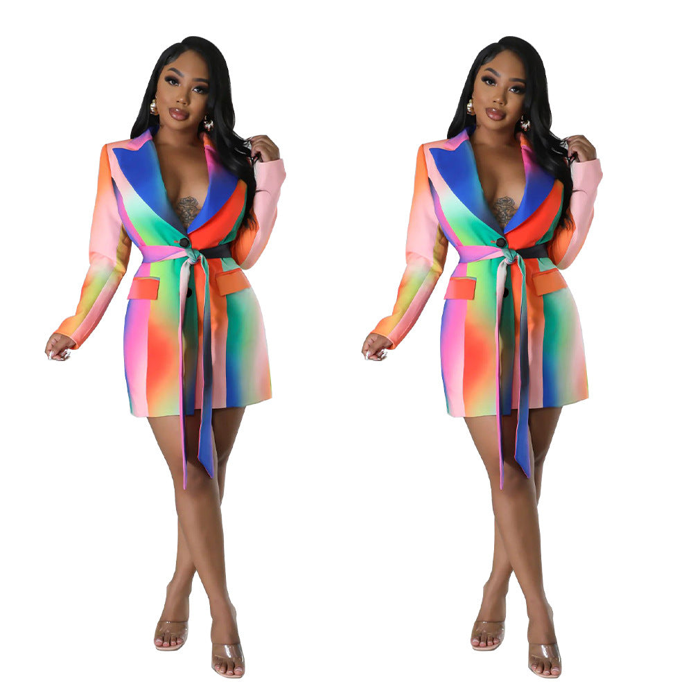 Dame Designer Blazer med farverig gradient og figursyet snit Stilla