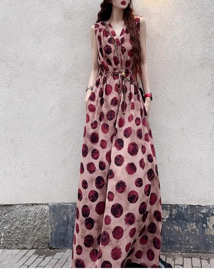 Dame afslappet maxikjole med legende prikkedesign og taljebælte Stilla