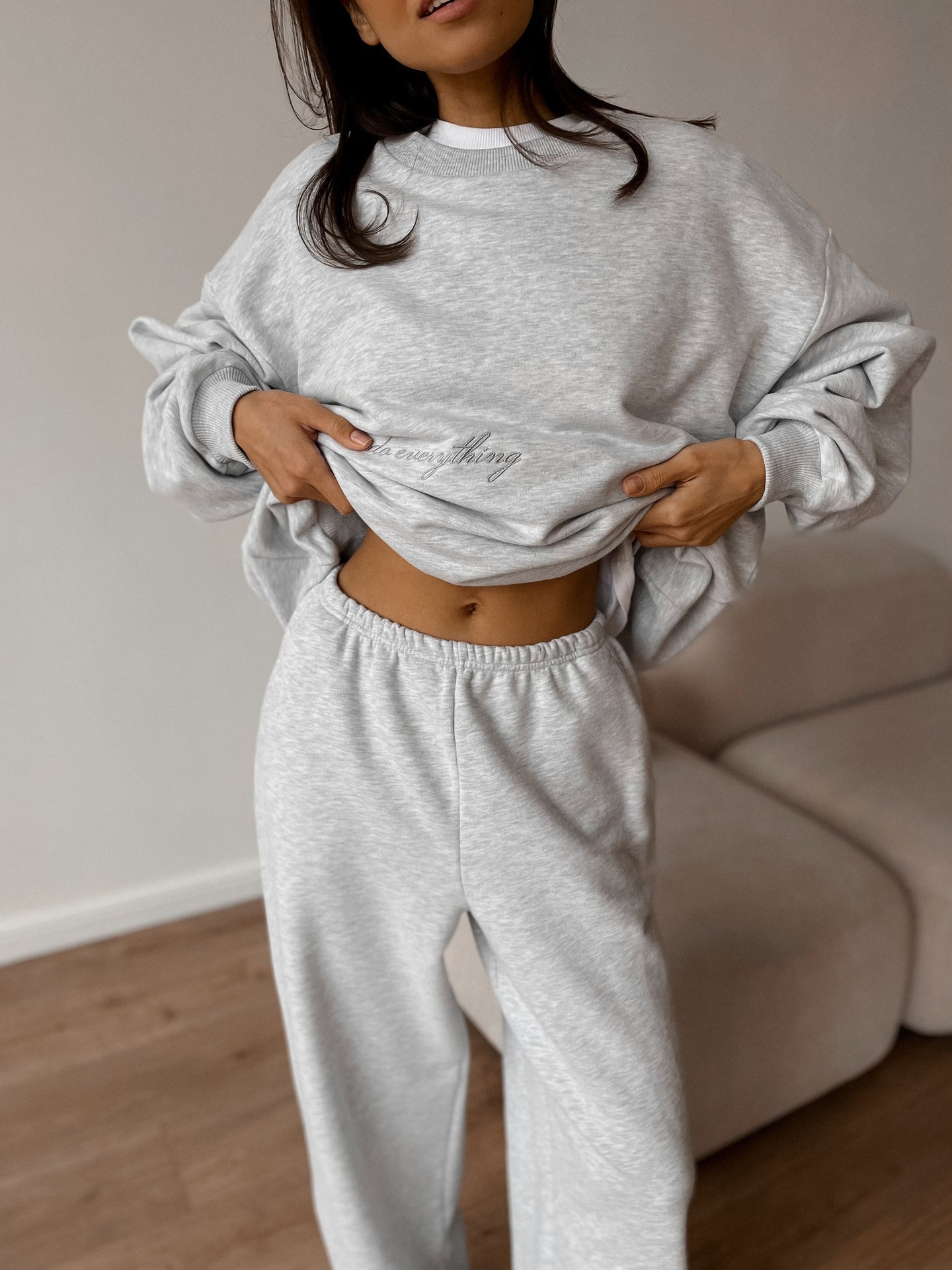 Dame afslappet oversized sweatshirt og behagelige joggingbukser Stilla