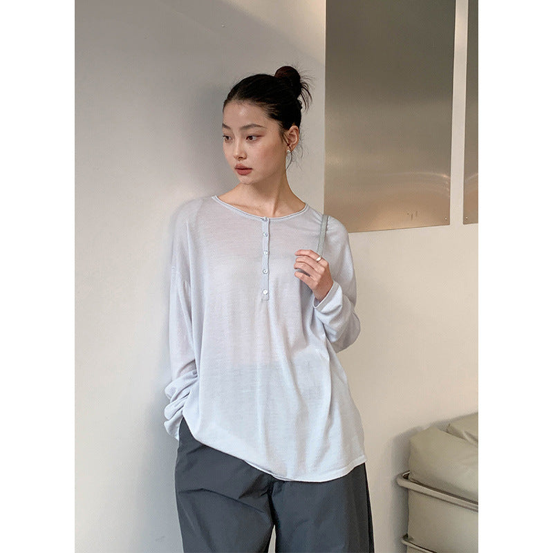 Dame afslappet langærmet skjorte med rund halsudskæring og praktisk knaplukning Stilla