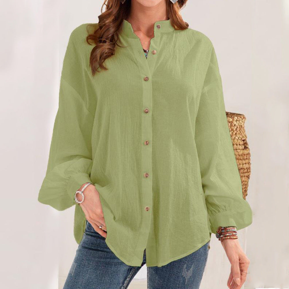 Dame afslappet bluse lavet af let linned med dekorative knapper Stilla