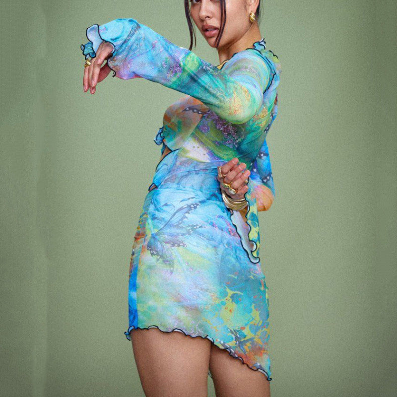 Dame Åben Bluse med Ruffle detaljer og farverig tryk Stilla