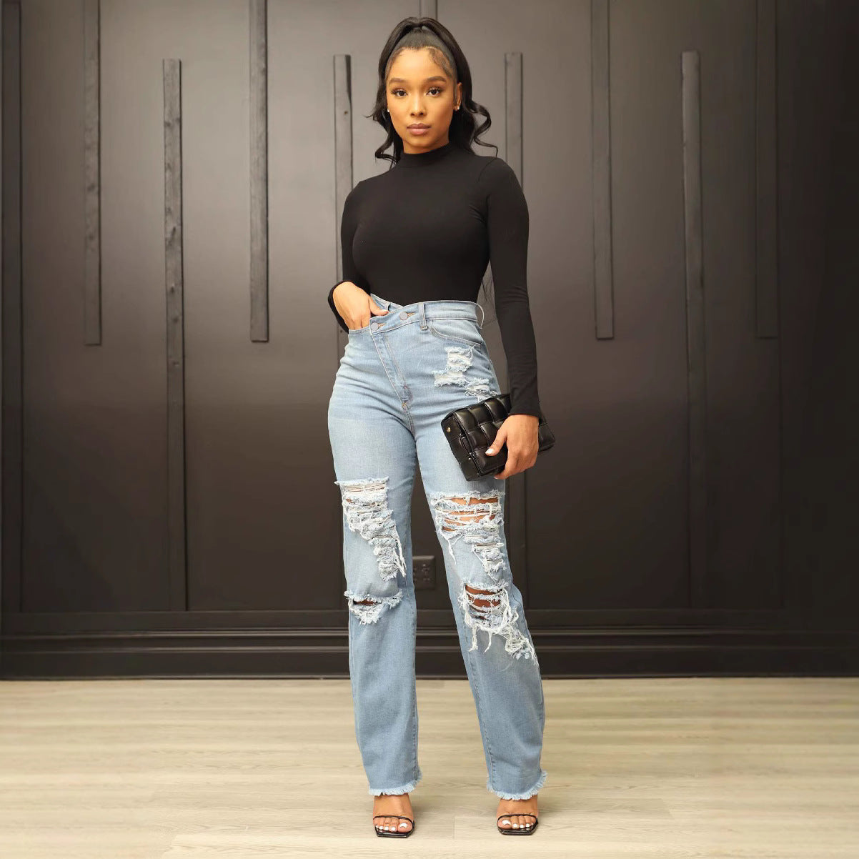 Dame destroyed jeans i trendy vintage-stil med høj talje og distressed-detaljer Stilla