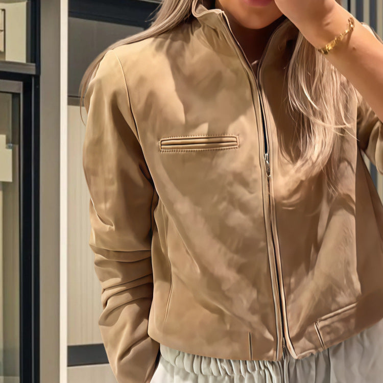 Dame cropped læderjakke med høj krave og innovativ lynlås Stilla