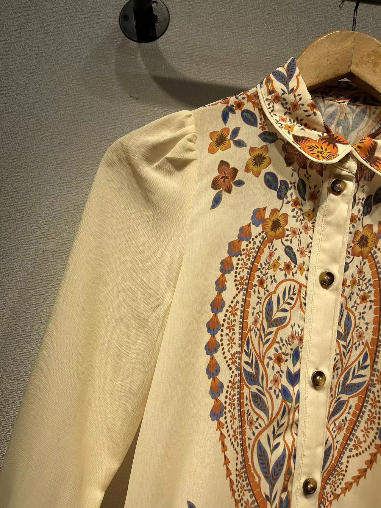 Dame elegant blouse med blomsterprint og moderigtig krave Stilla