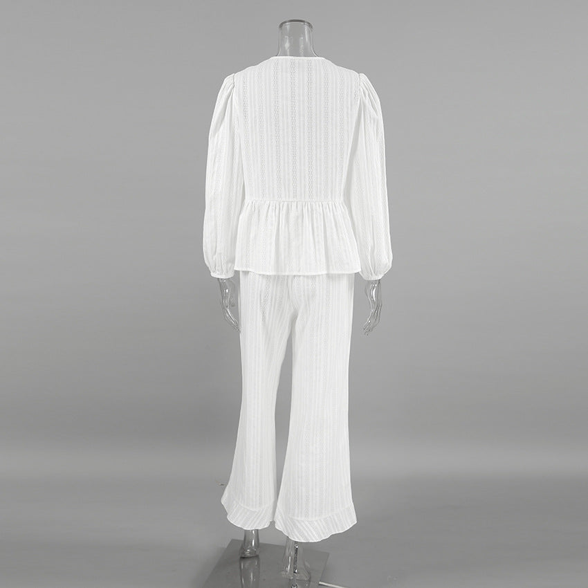 Dame afslappet pyjamasæt med luftig bluse og behagelige bukser Stilla