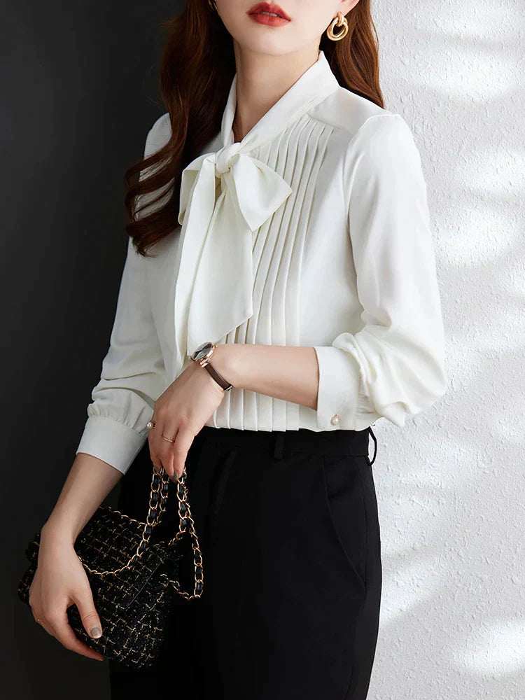 Stilla | Elegant Bluse med Bundet Knude