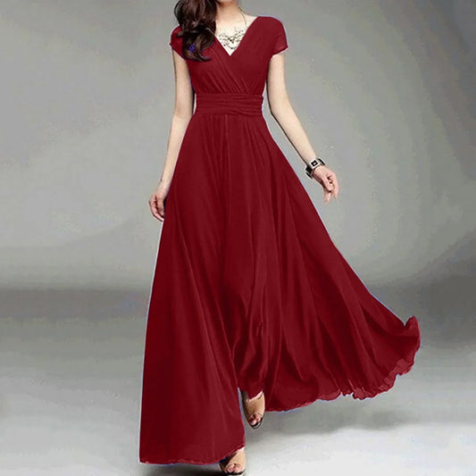 Stilla | Tidless Elegant Kjole