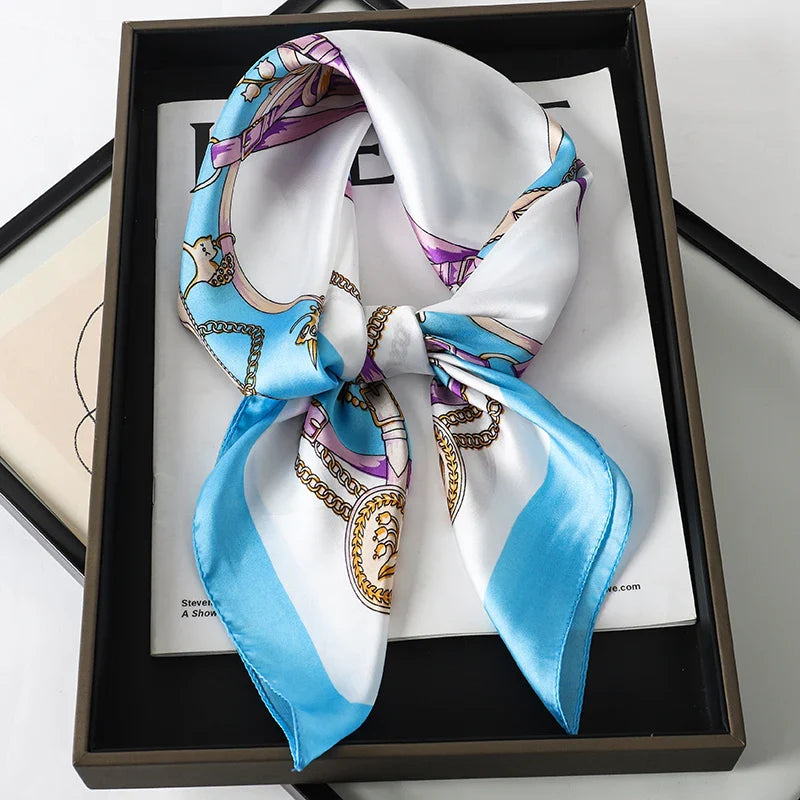 Stilla | Square Silkescarf Med Chic Design
