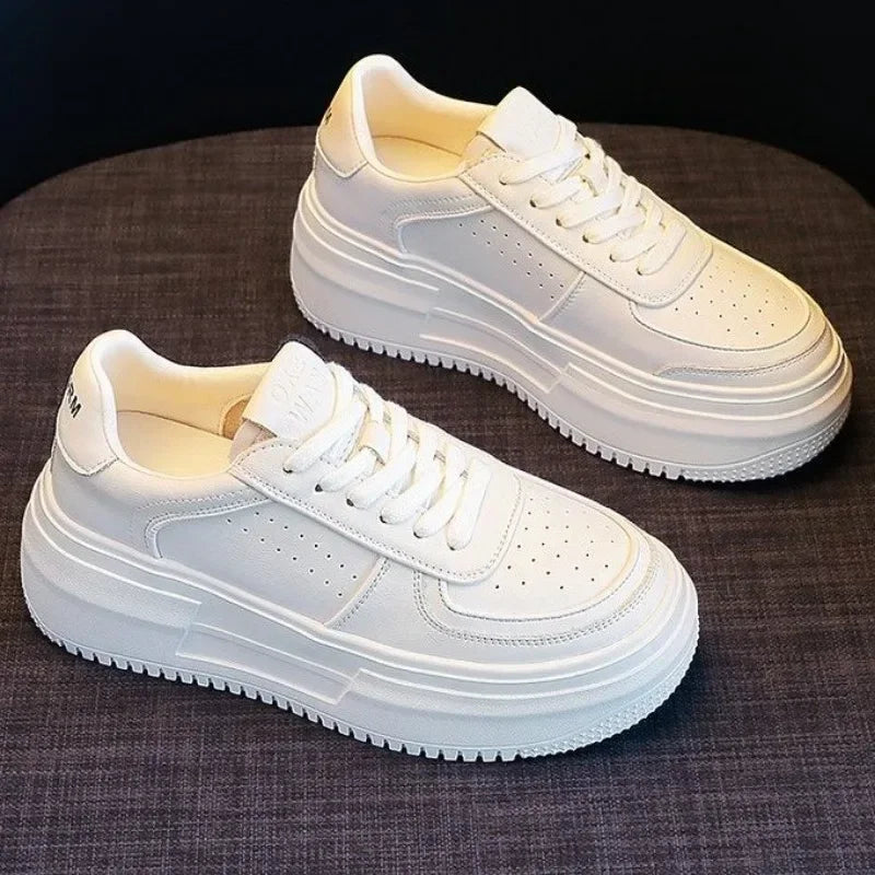 Stilla | Stilfulde Hvide Platform Sneakers til kvinder
