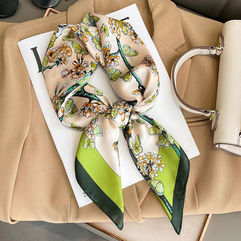 Stilla | Square Silkescarf Med Chic Design