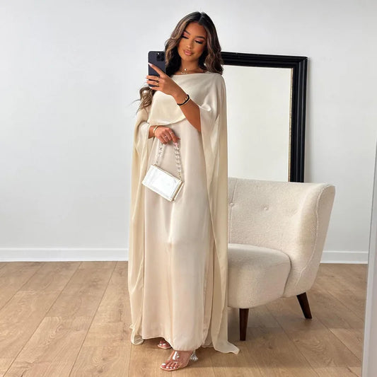 Stilla | Lange Kvinders Satin Kjoler Med Eksklusivt Look