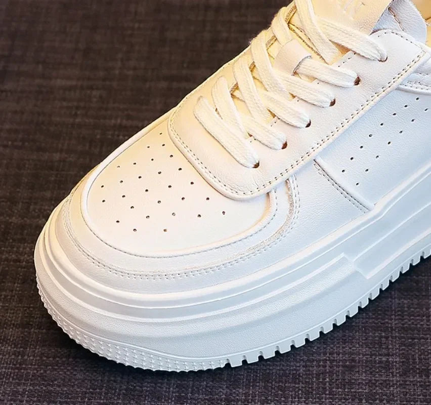 Stilla | Stilfulde Hvide Platform Sneakers til kvinder