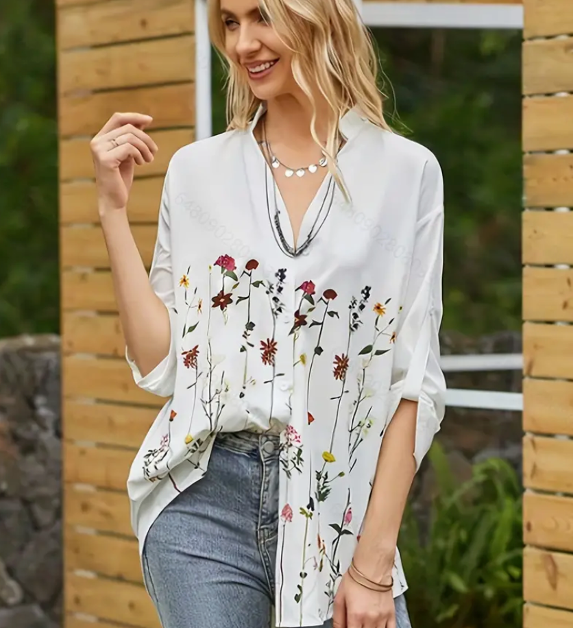 Stilla | Hvid bluse med blomsterprint til kvinder