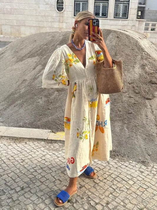Stilla | Elegant kjole med tegneserie-print
