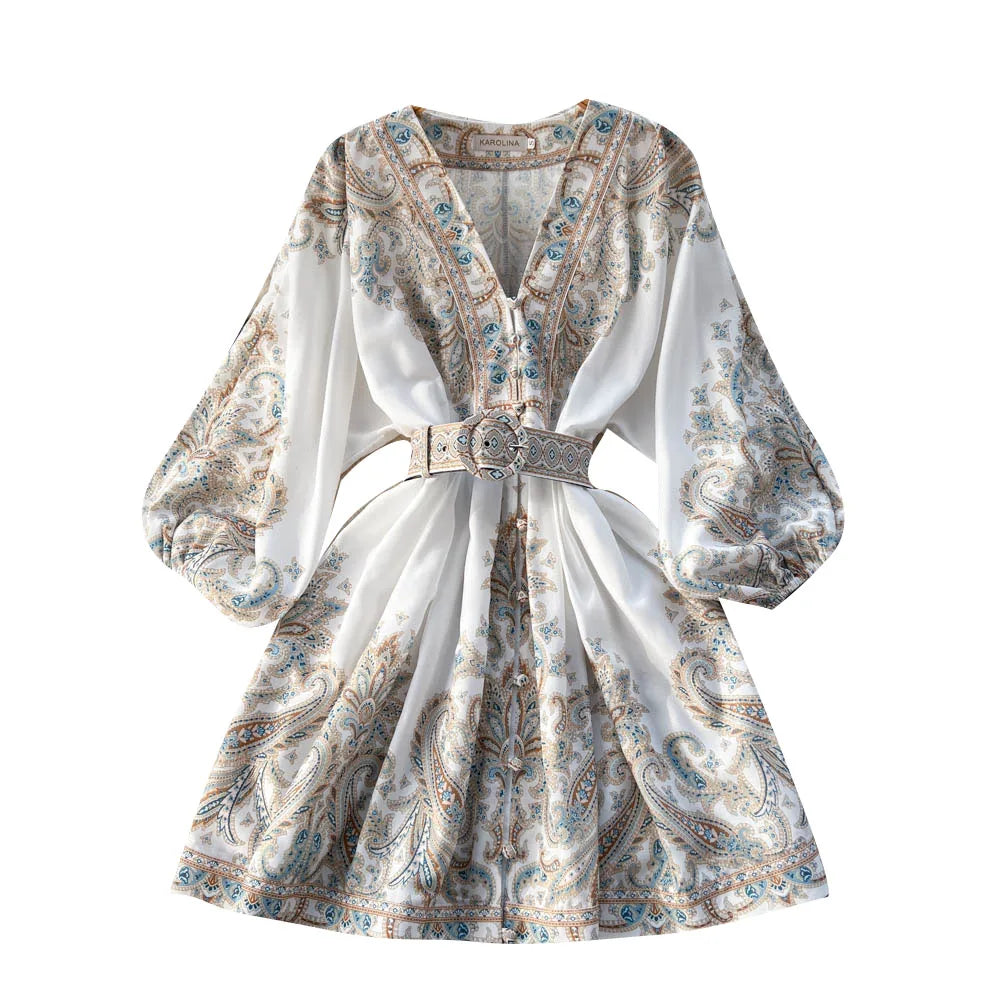 Stilla | Retro V-Udskæring Kjole Med Enkel Knapliste