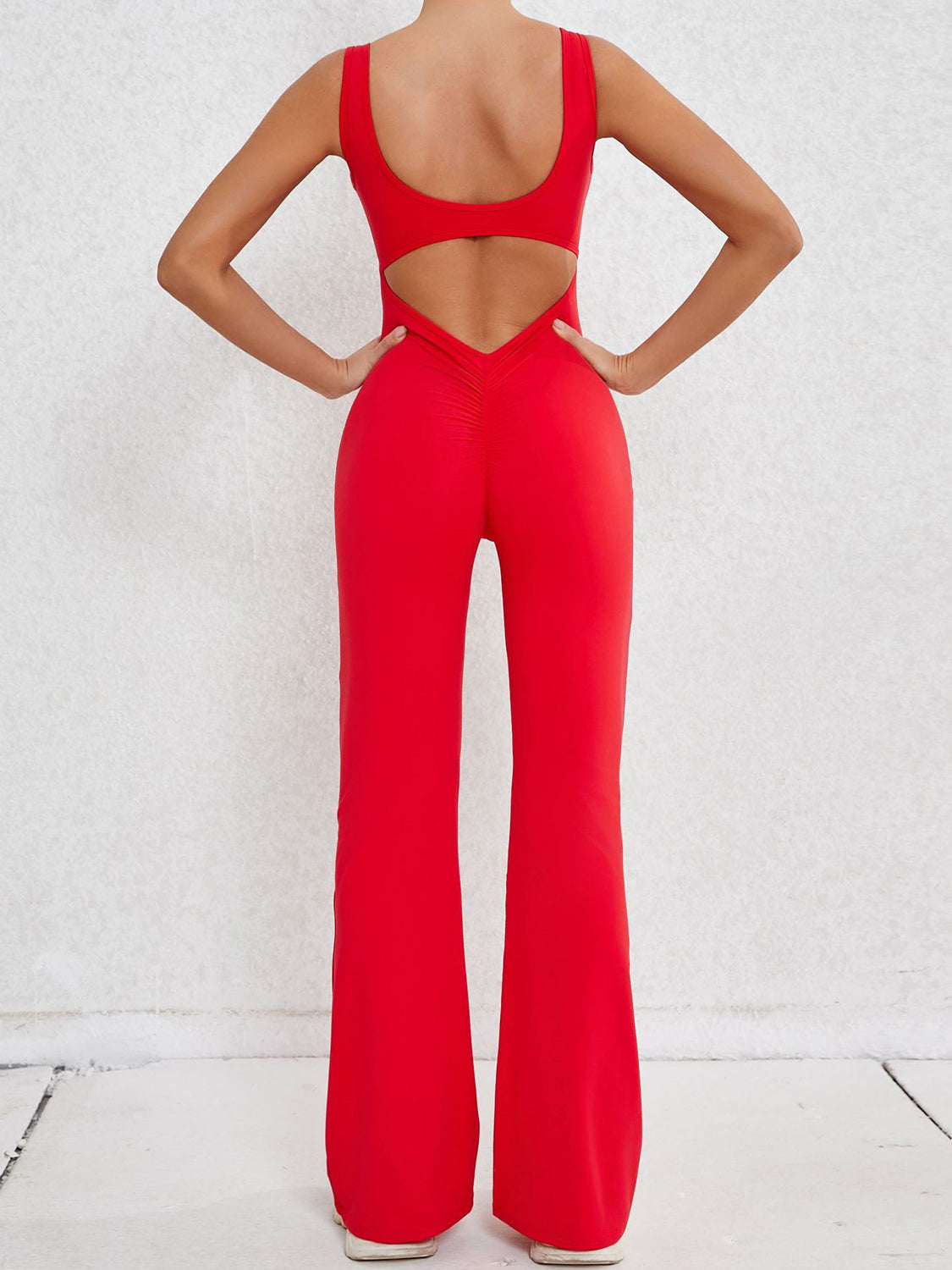 Stilla | Bred Strop Scoop Hals Aktiv Jumpsuit