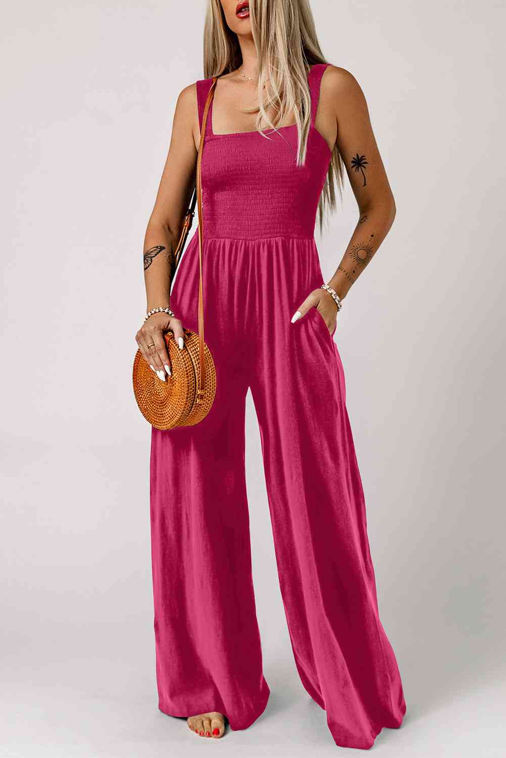 Stilla | Square Neck Wide Leg Jumpsuit Med Lommer