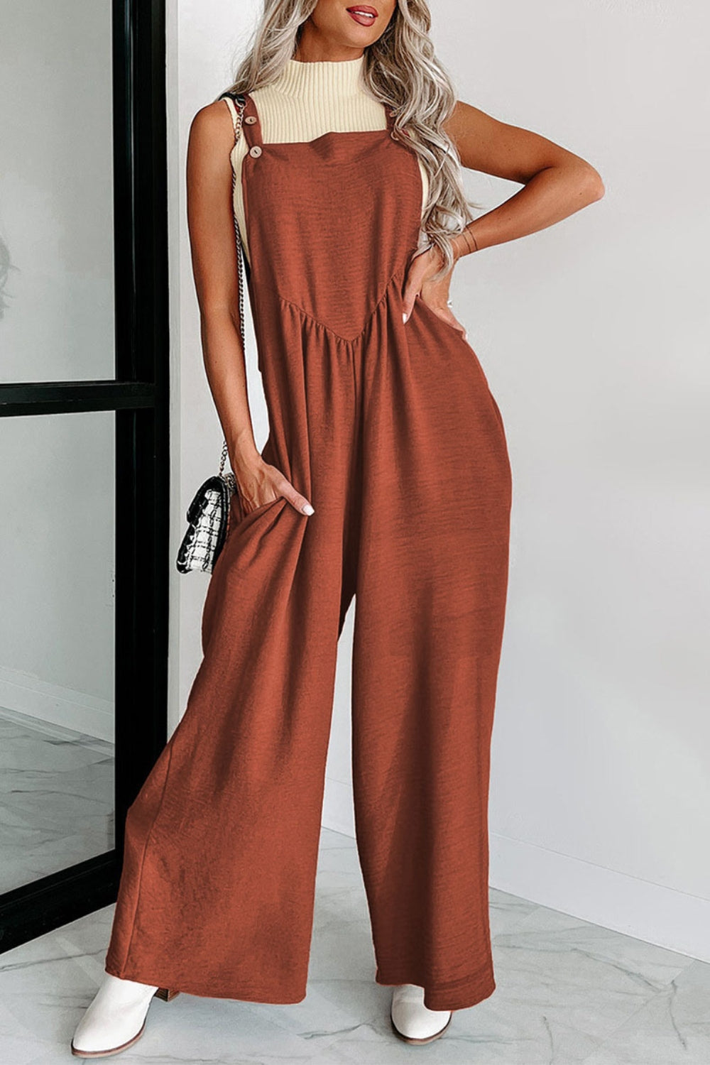 Stilla | Neck Wide Strap Jumpsuit