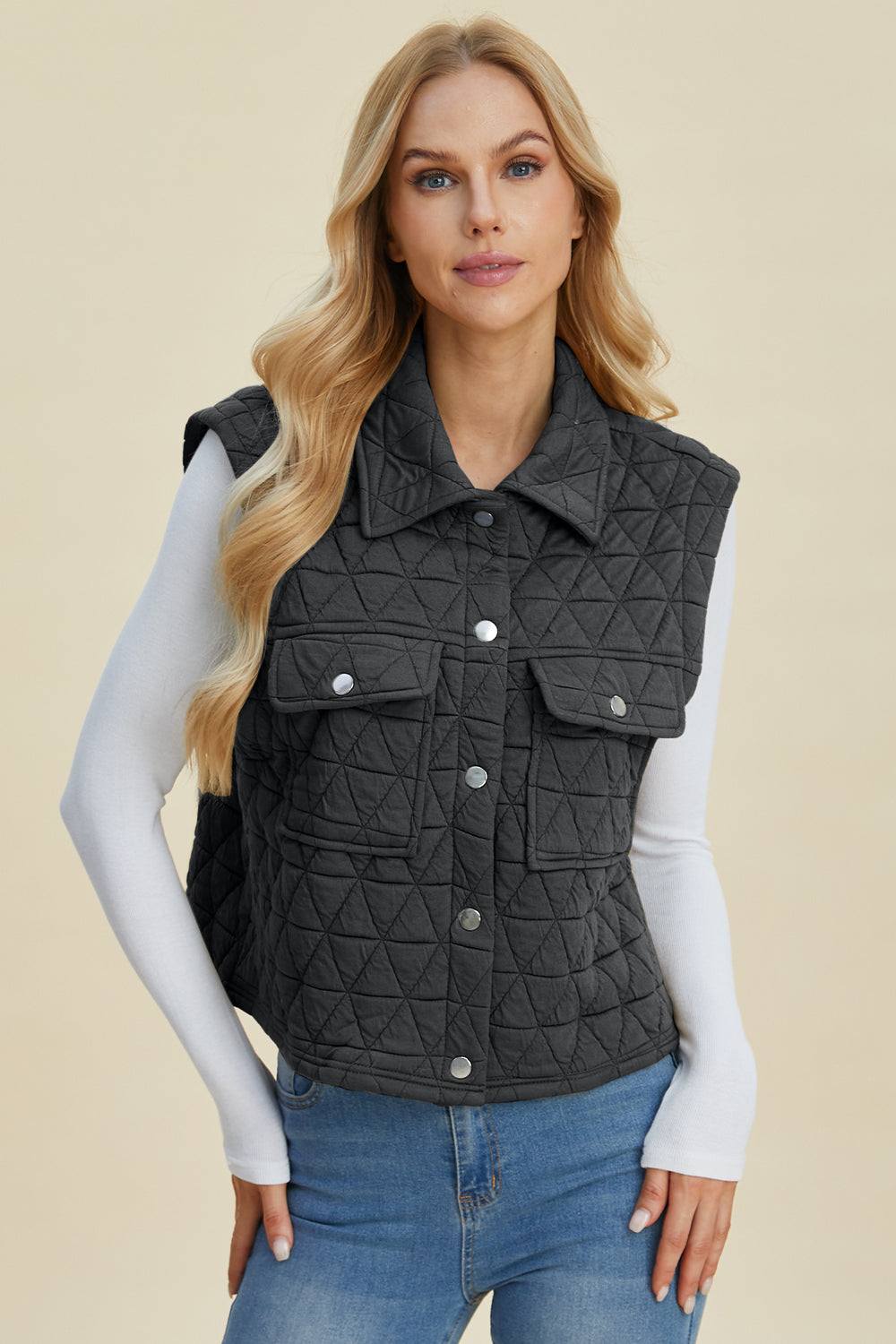 Stilla | Tag Full Size Pocketed Texture Snap Down Vest Frakke