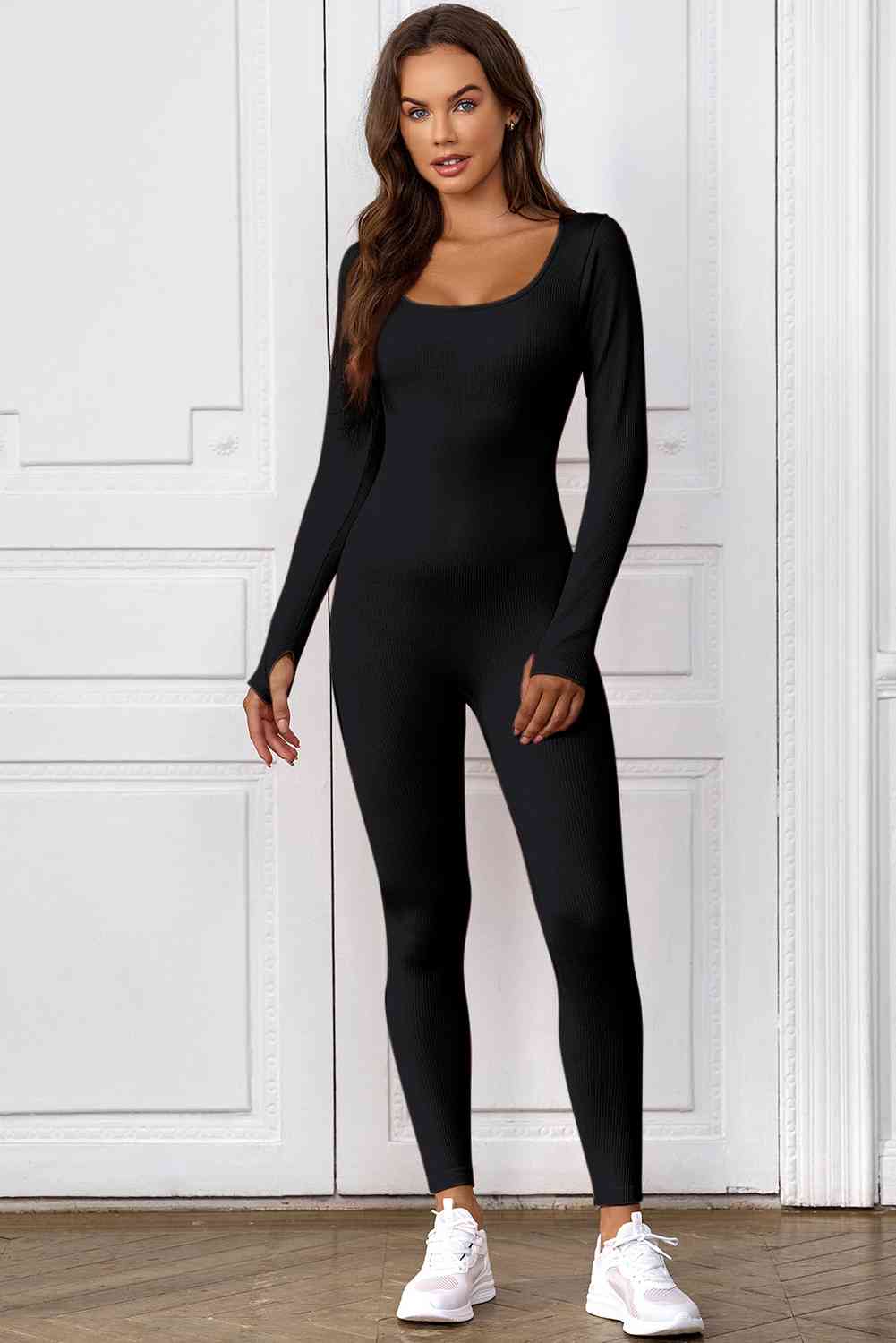 Stilla | Ermeløs Scoop Neck Skinny Jumpsuit